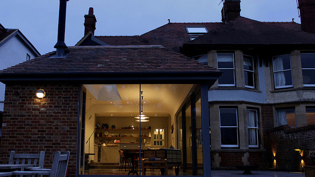 Specifie an alternate text for an image